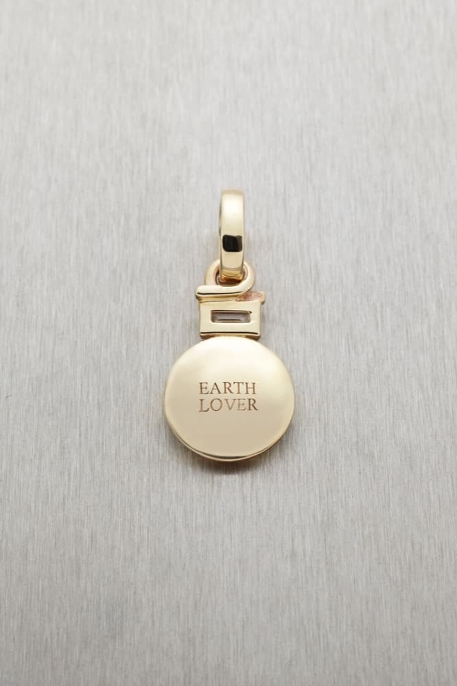 Earth Lover Pendant with Baguette Diamond — view 4