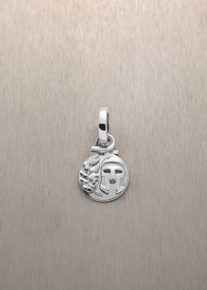 Victory & Achievement Pendant — view 3